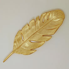 Load image into Gallery viewer, Rose Leaf Tray - Gold
