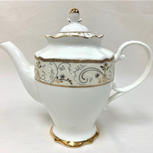 Load image into Gallery viewer, Hampstead Collection Gold Trim Tea Pot
