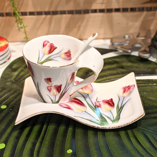 Wave Cup and Saucer Set | Flowers