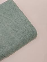 Load image into Gallery viewer, Pair of Cotton Bath Towels
