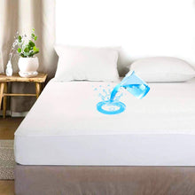 Charger l&#39;image dans la galerie, Mattress Cover Protector | Waterproof, Breathable, Hypo-allergic, Deep Pocket
